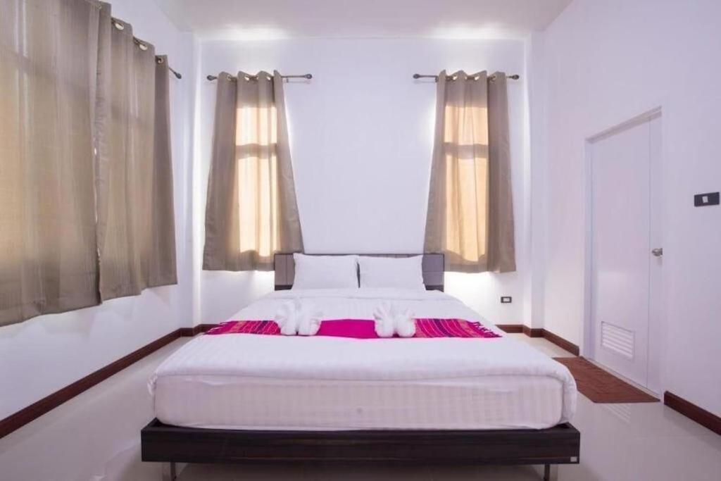 Bees Smile Hotel Чианграй Экстерьер фото