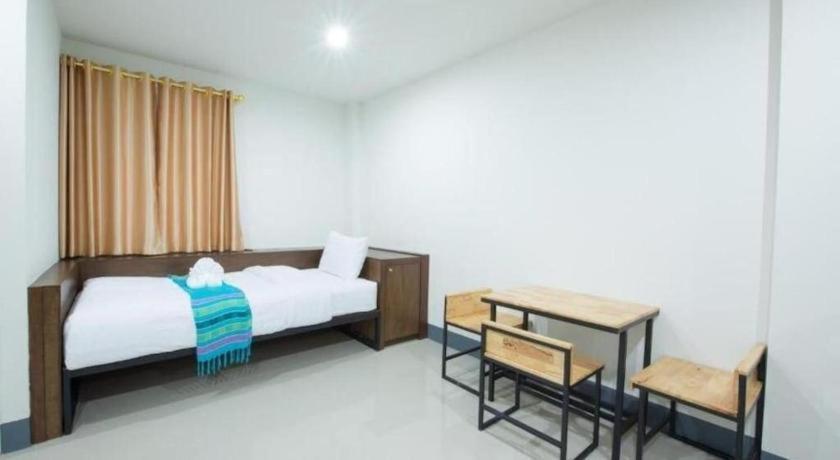 Bees Smile Hotel Чианграй Экстерьер фото